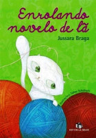 Enrolando novelo de lã 